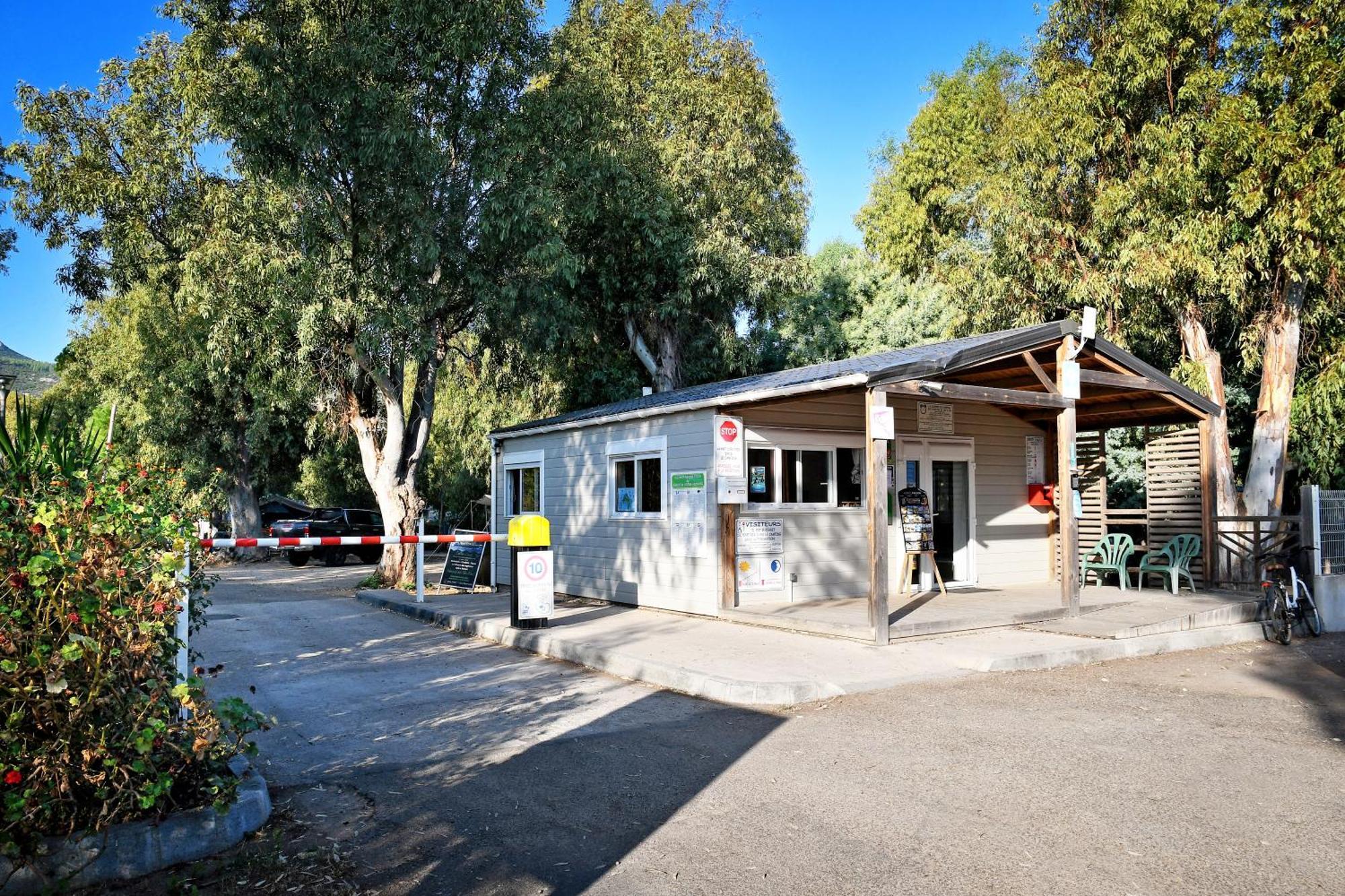 Camping International Calvi  Ngoại thất bức ảnh